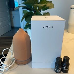 Excellent condition Vitruvi diffuser